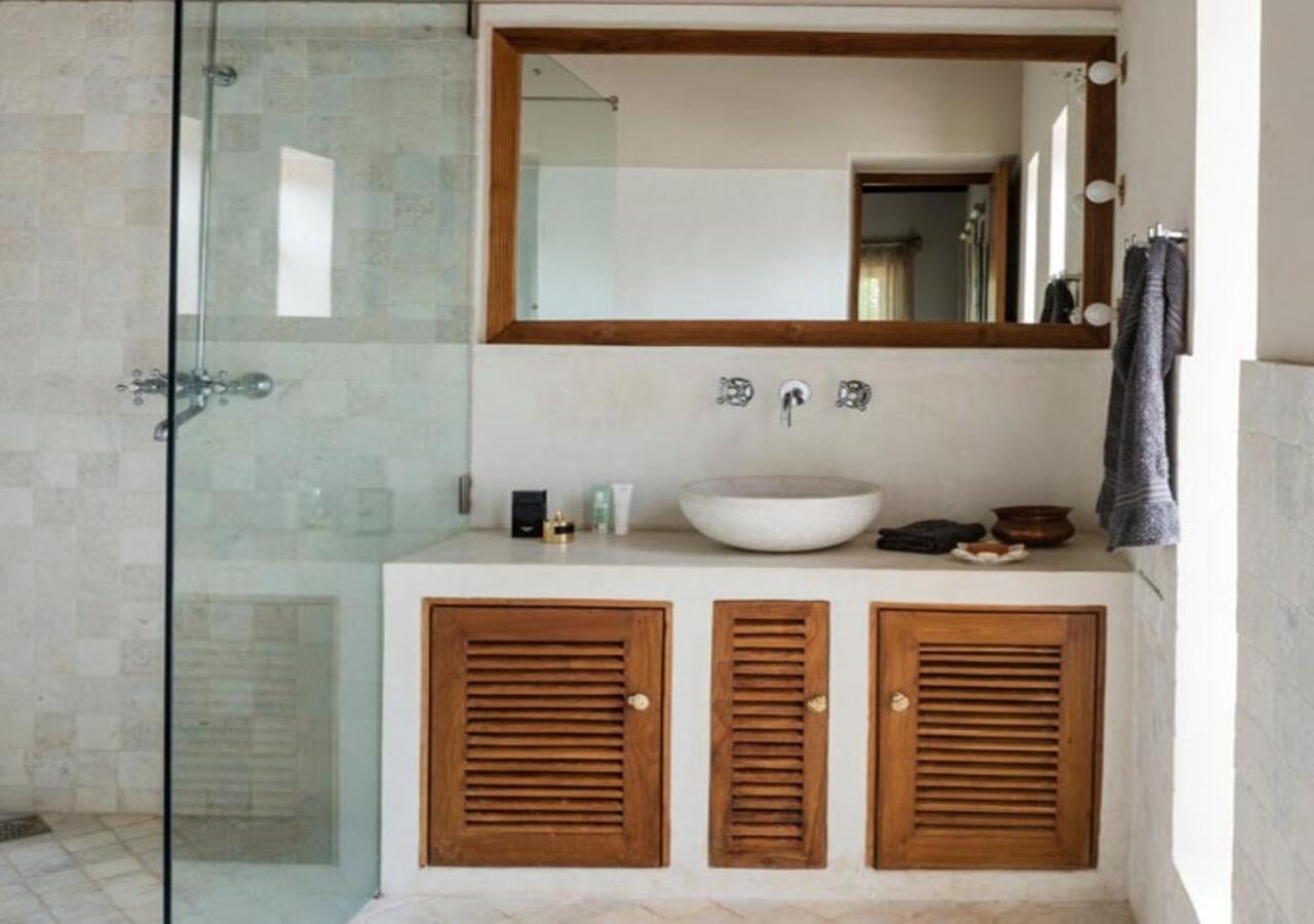 Saffronstays Stella Maris - Luxury Beach Front Villa Near Redi Beach Querim Bagian luar foto
