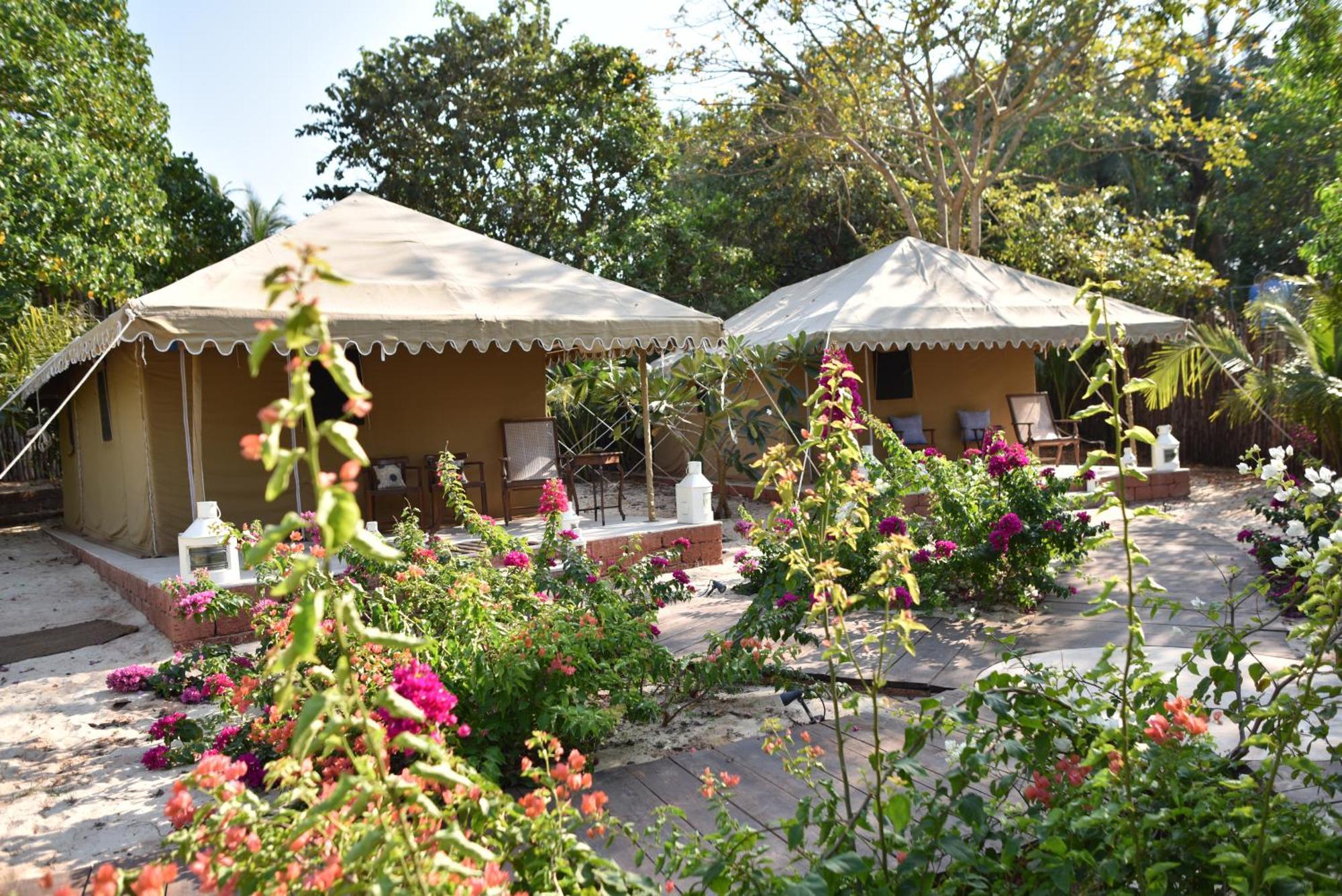 Saffronstays Stella Maris - Luxury Beach Front Villa Near Redi Beach Querim Bagian luar foto