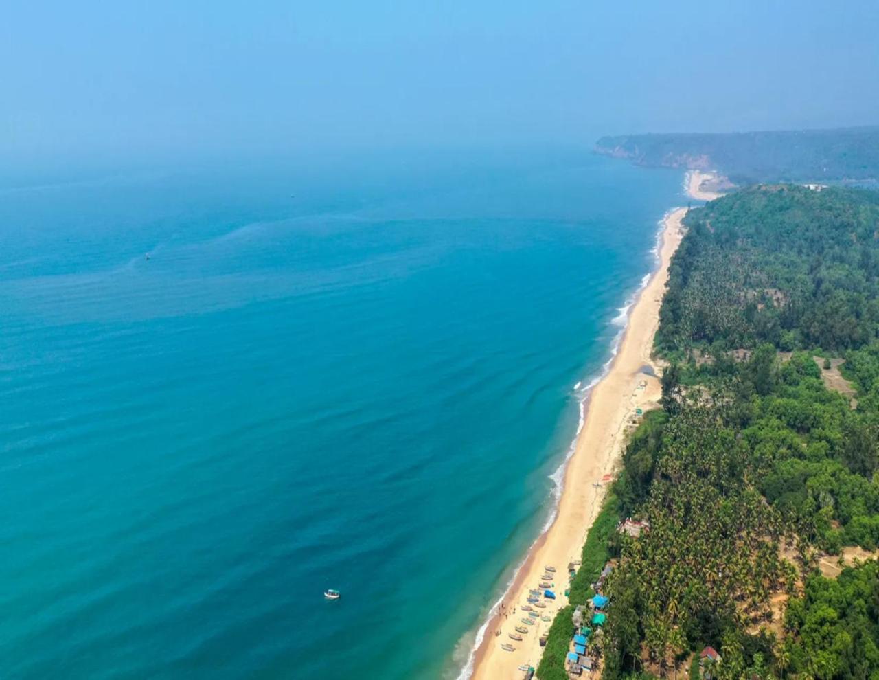 Saffronstays Stella Maris - Luxury Beach Front Villa Near Redi Beach Querim Bagian luar foto