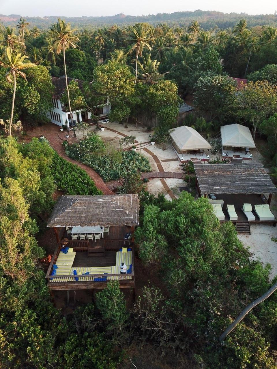 Saffronstays Stella Maris - Luxury Beach Front Villa Near Redi Beach Querim Bagian luar foto