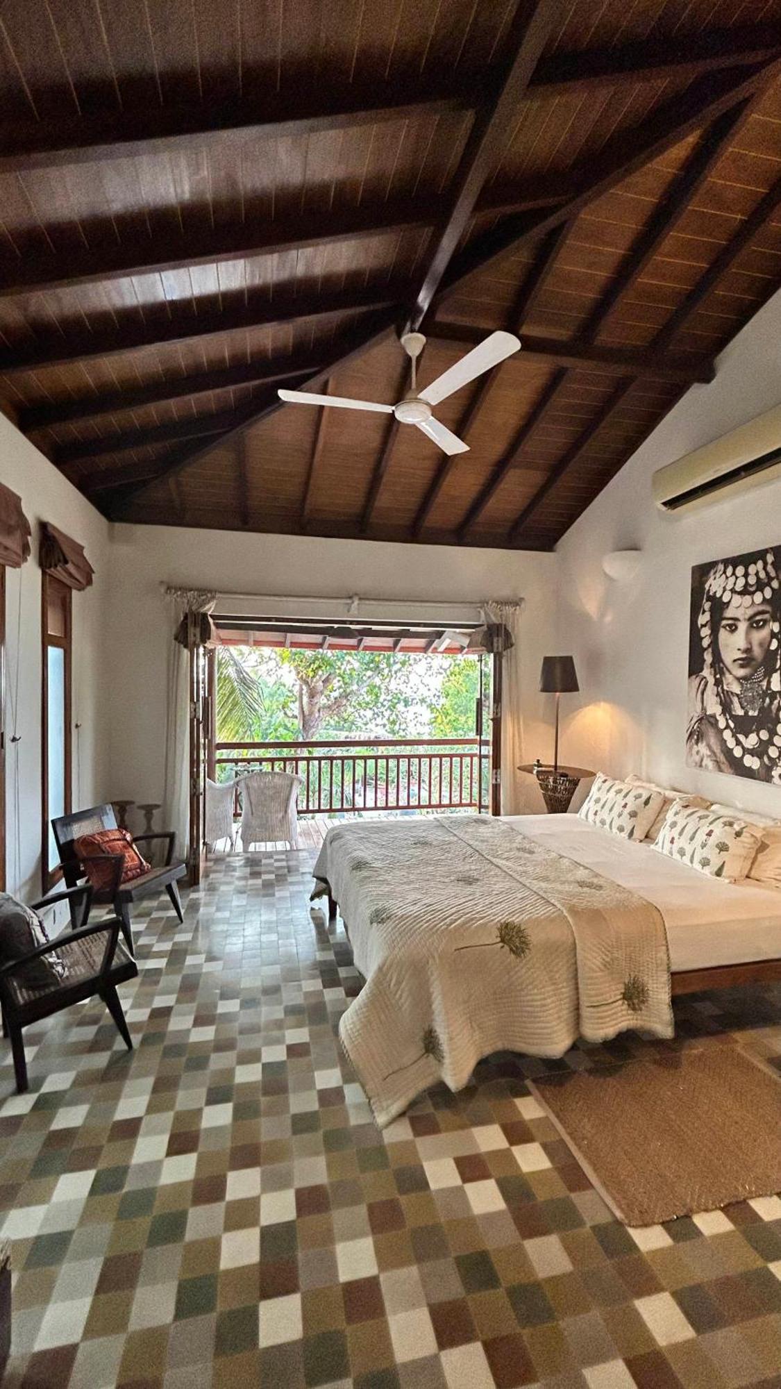 Saffronstays Stella Maris - Luxury Beach Front Villa Near Redi Beach Querim Bagian luar foto